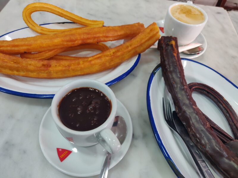 churros y porras de chocolate